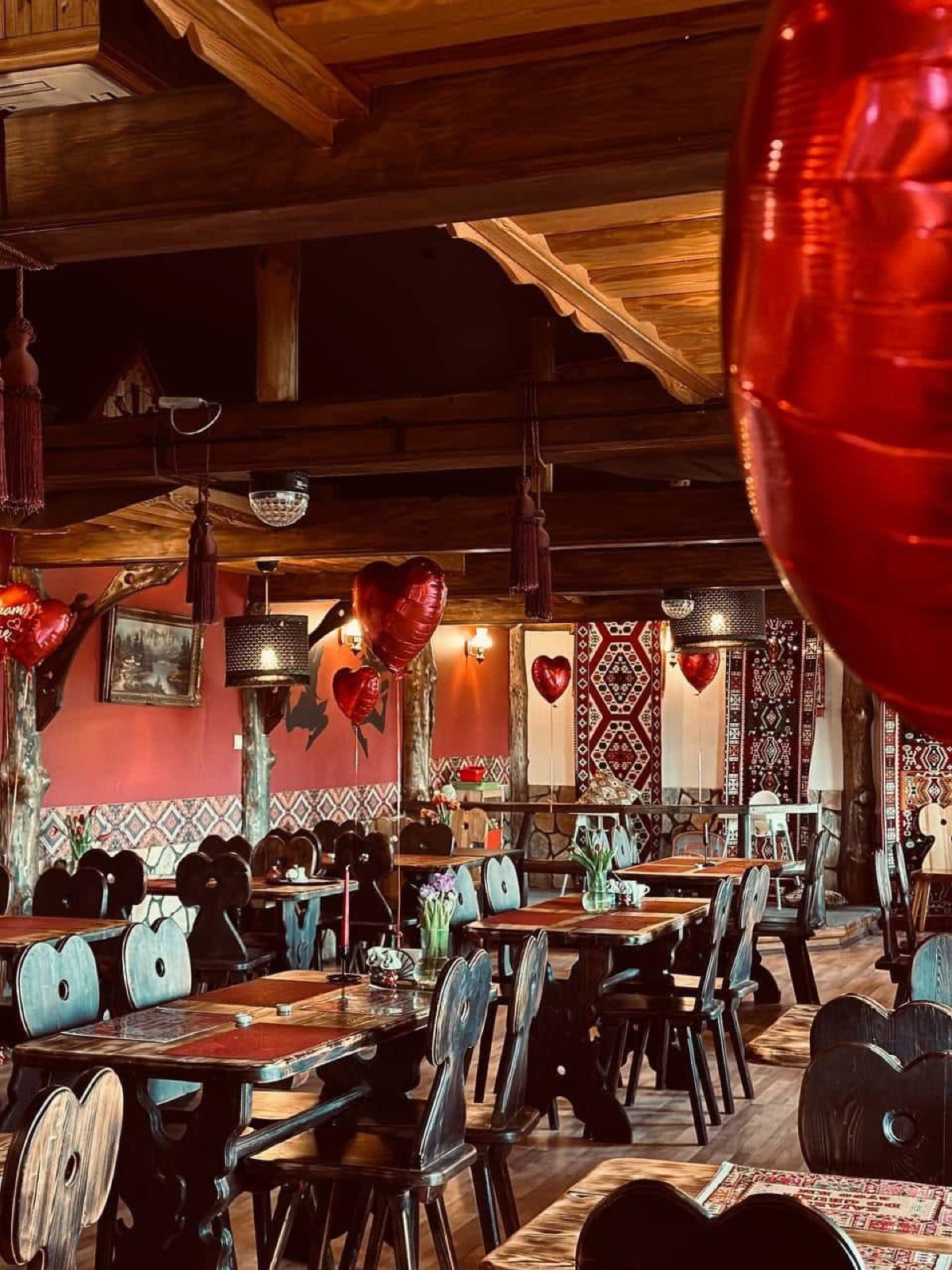 Klimatyczne wnętrze restauracji Zajazd do Gruzji